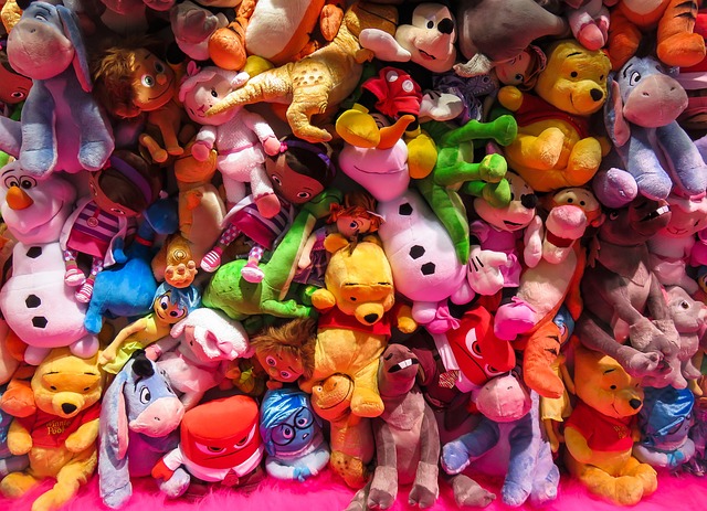 realistic plush teddy bears arranged neatly for merchandising practice in a toy store